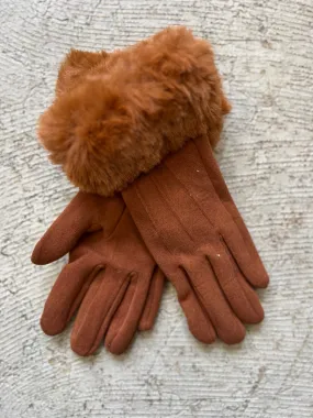 Camel Pin Tuck Gloves