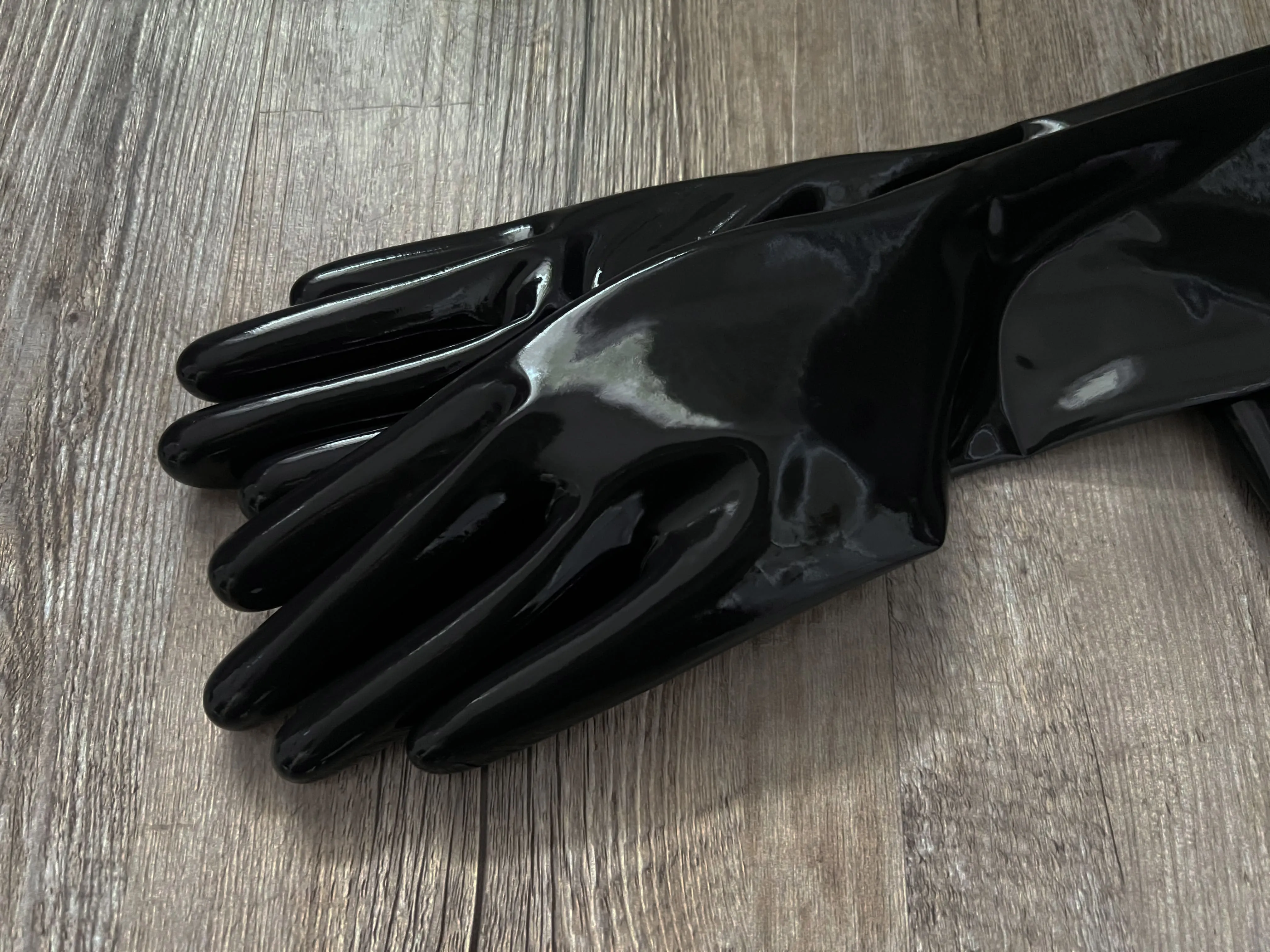 Classic Latex Gloves - Long