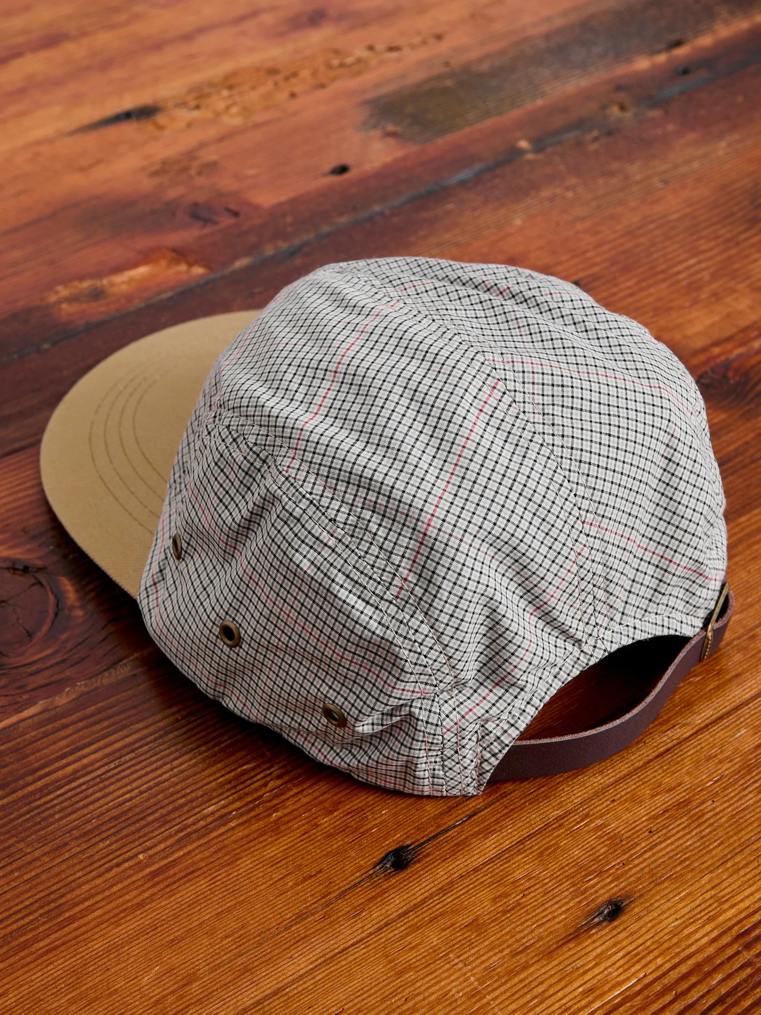 Fishing Cap in Beige Plaid