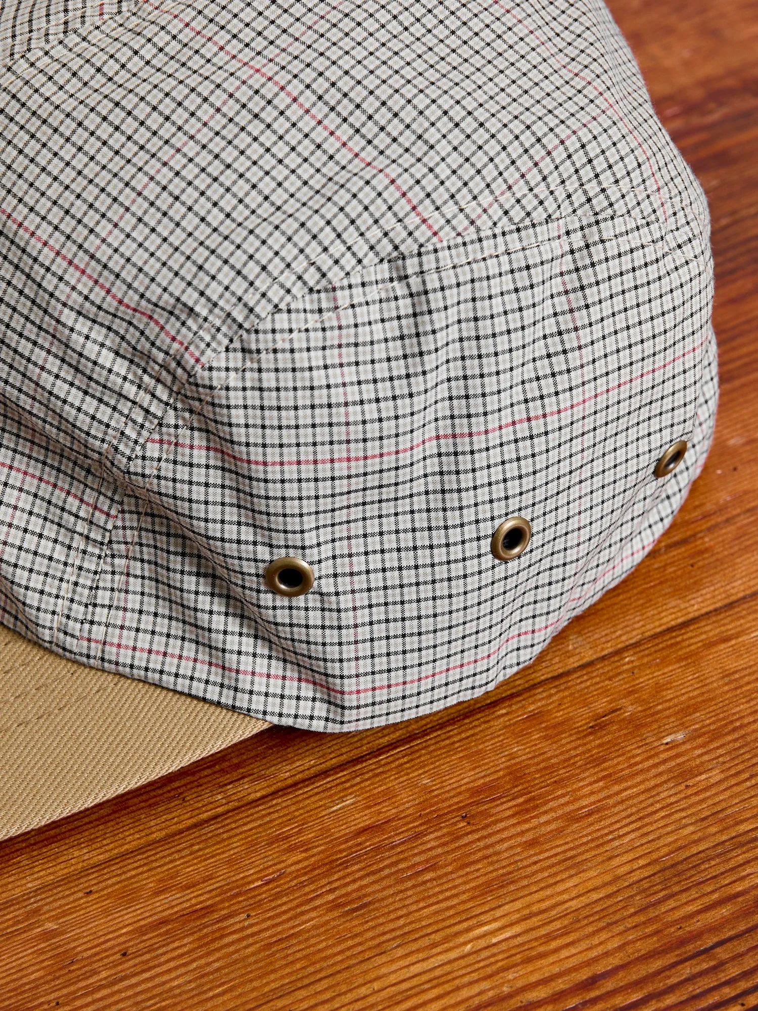 Fishing Cap in Beige Plaid